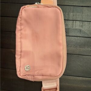 Lululemon everywhere belt bag Pink Waist Fanny pack bag  new